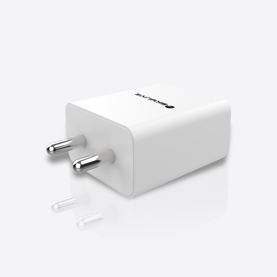 Skylive Wall Charger SLWCQP054 With White USB & White Port